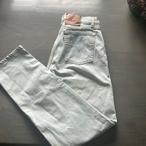 Levi 560 loose for straight leg 11 long